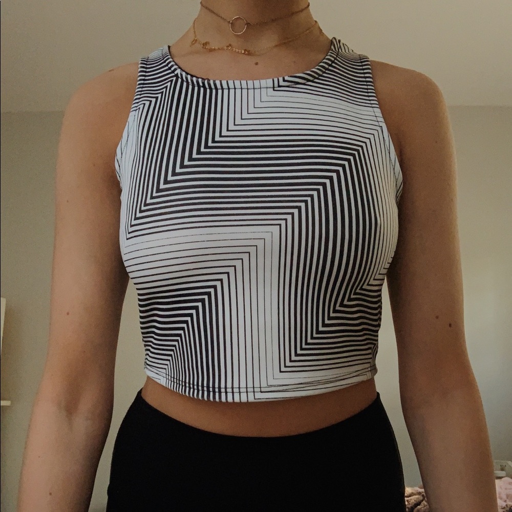 Black & White crop top